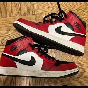 Air Jordan 1 mid Chicago